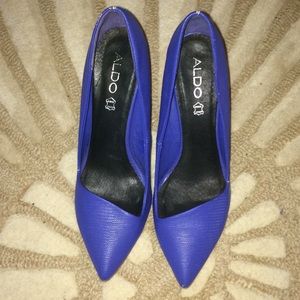 Blue heel shoes